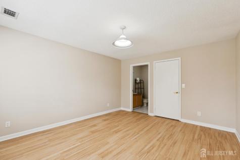 20 Austin Court Freehold Twp NJ 07728