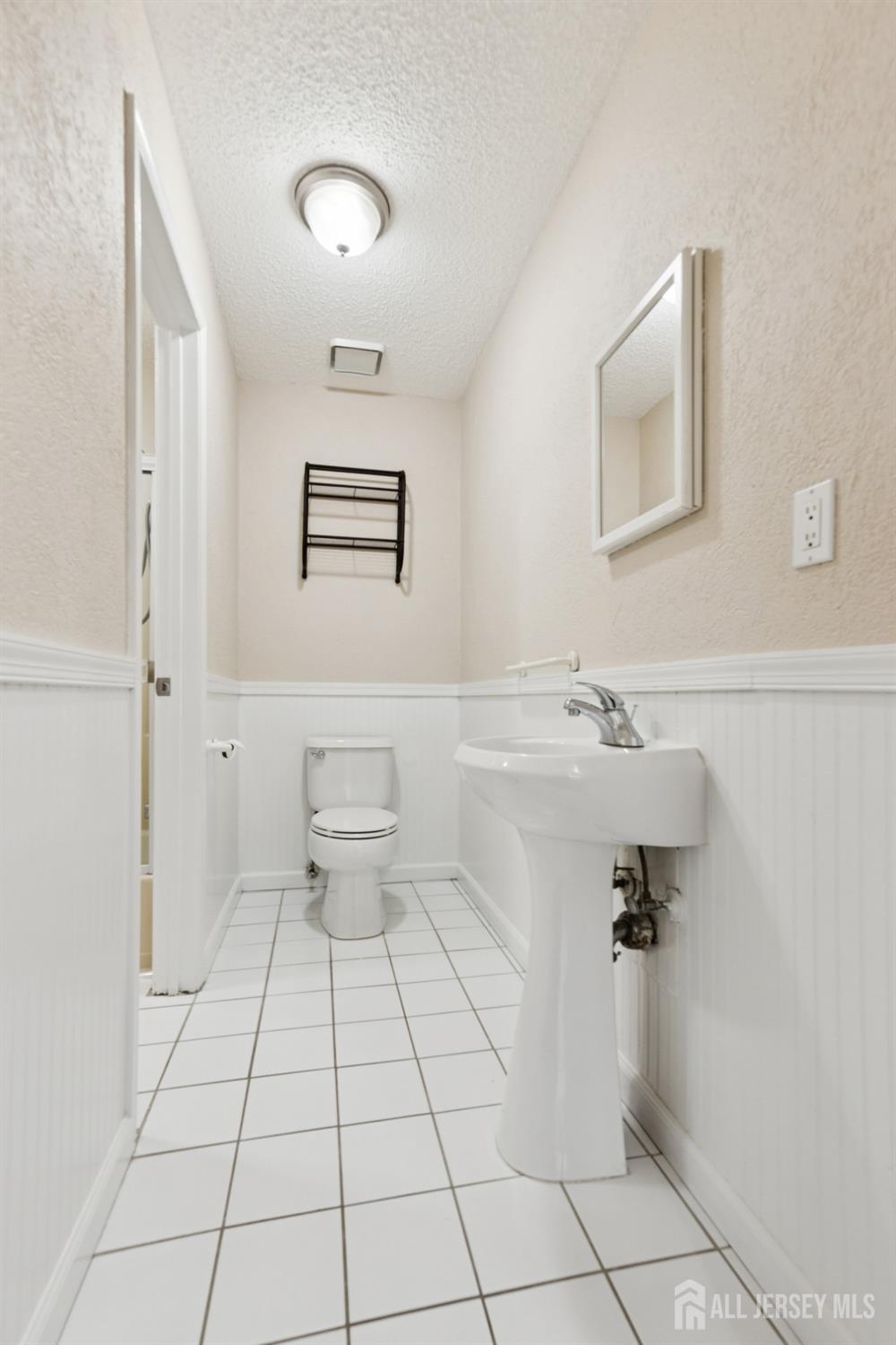 20 Austin Court Freehold Twp NJ 07728