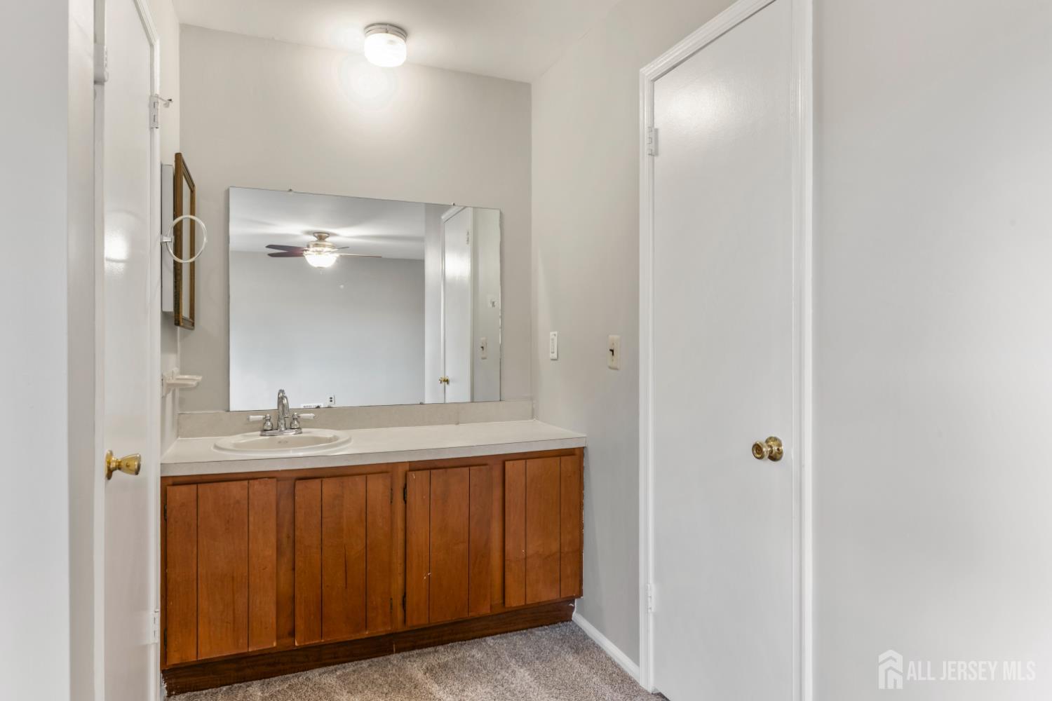 102 Benjamin Court South Brunswick NJ 08810