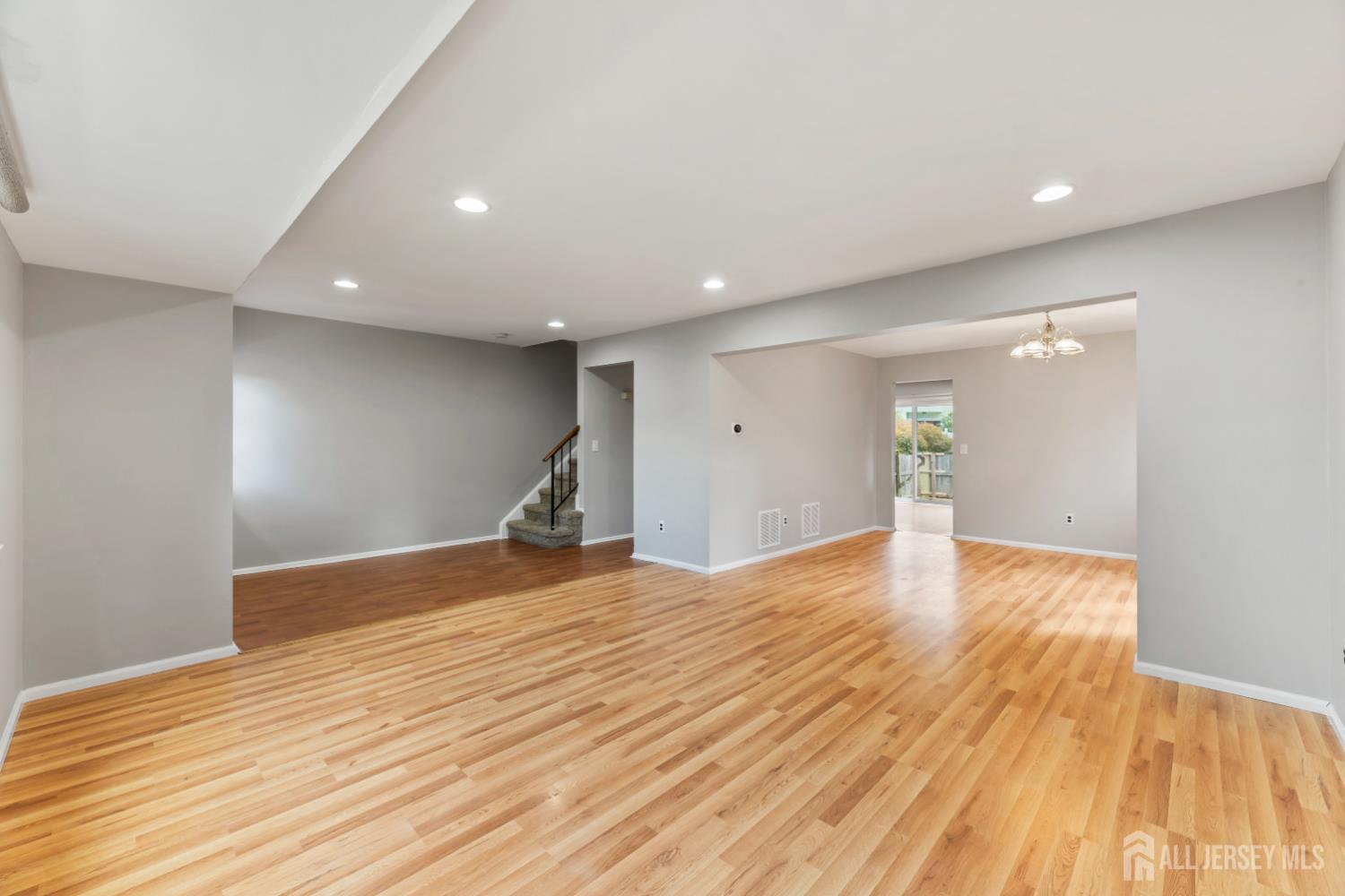 102 Benjamin Court South Brunswick NJ 08810
