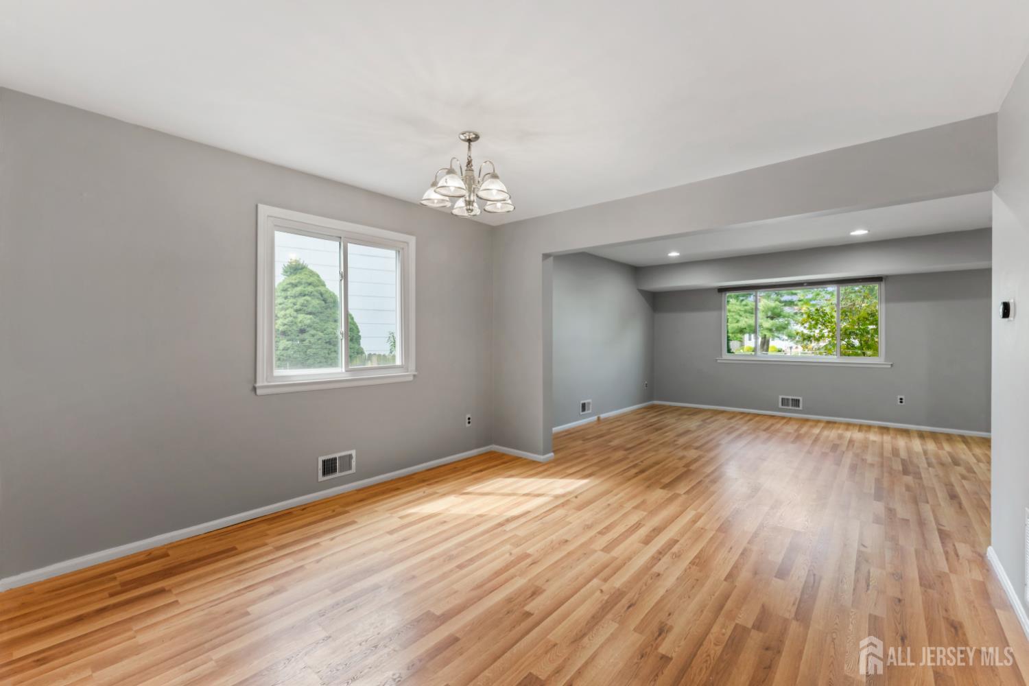 102 Benjamin Court South Brunswick NJ 08810