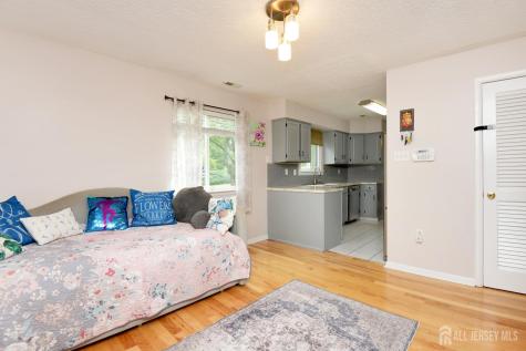 34 Hampshire Drive Plainsboro NJ 08536