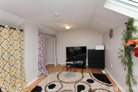 34 Hampshire Drive Plainsboro NJ 08536
