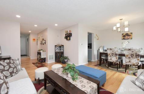 34 Hampshire Drive Plainsboro NJ 08536