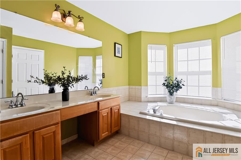 50 Gallop Lane Franklin NJ 08873