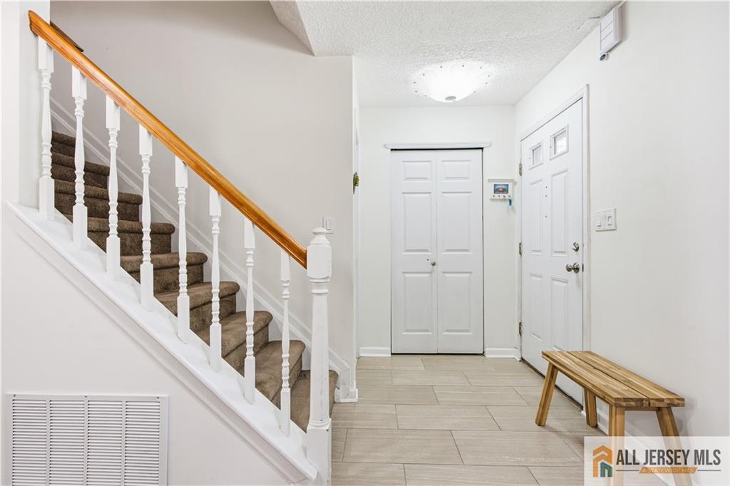 18 Colleen Court South Brunswick NJ 08824