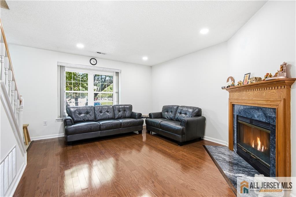 18 Colleen Court South Brunswick NJ 08824