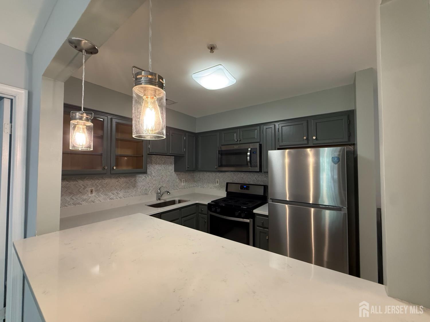 334 Waterford Drive Edison NJ 08817