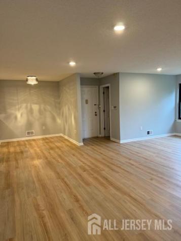 184 Wycoff Way East Brunswick NJ 08816
