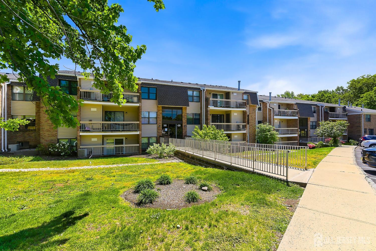 324 Sharon Garden Court Woodbridge Proper NJ 07095