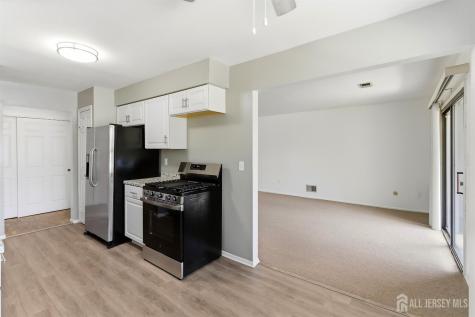 324 Sharon Garden Court Woodbridge Proper NJ 07095