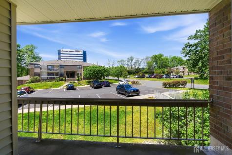 324 Sharon Garden Court Woodbridge Proper NJ 07095