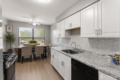 324 Sharon Garden Court Woodbridge Proper NJ 07095