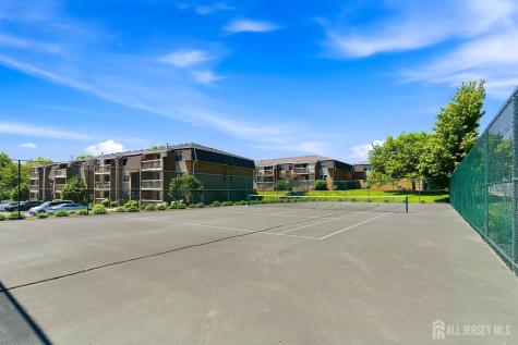 324 Sharon Garden Court Woodbridge Proper NJ 07095