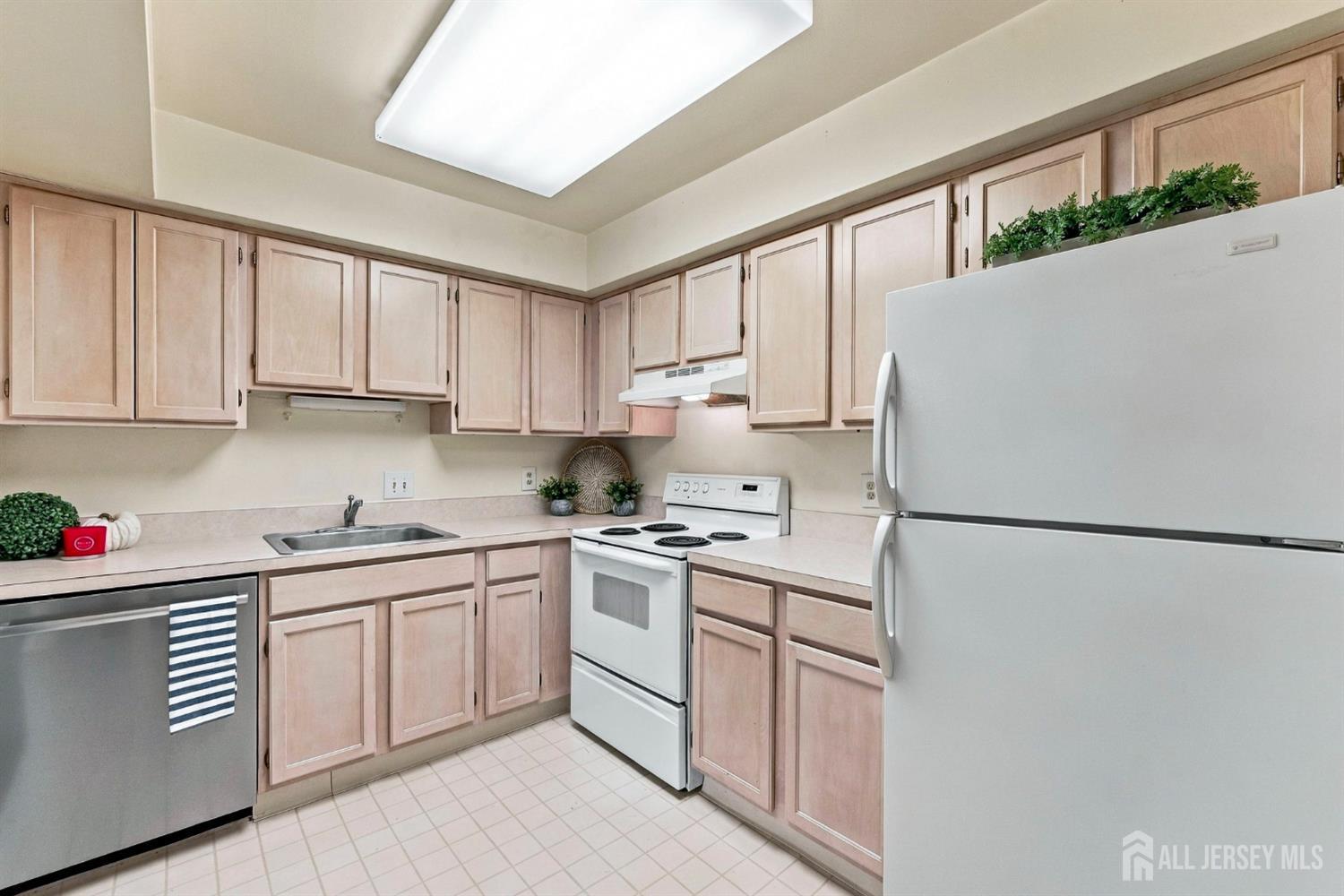 2214 Sayre Drive Plainsboro NJ 08540