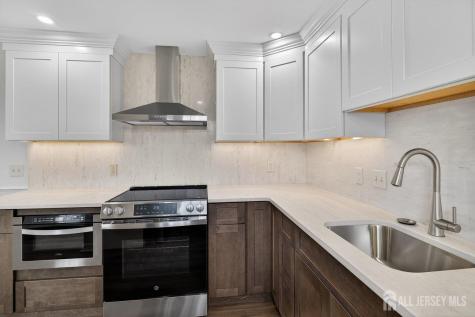 8 Sussex Way Monroe NJ 08831
