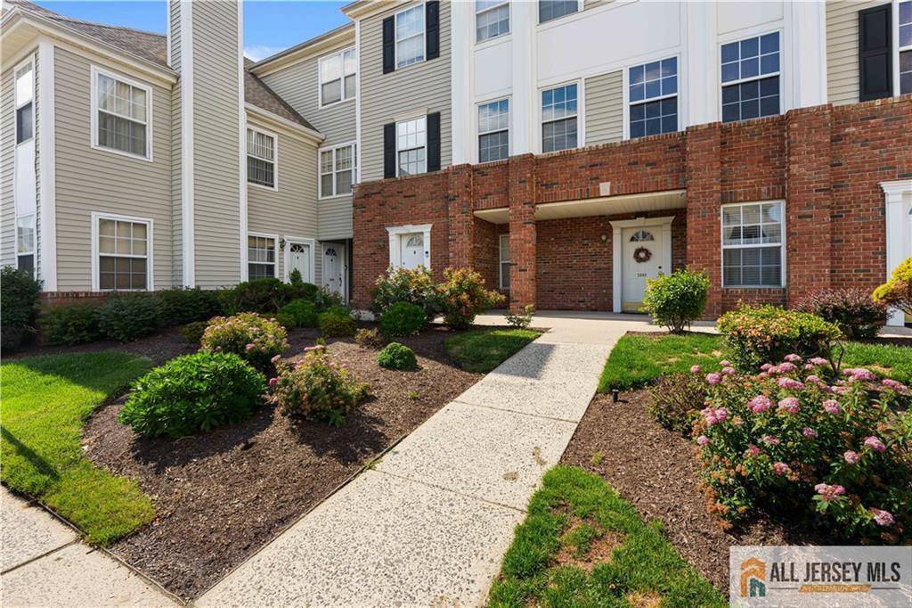 2006 Ridgeview Court Sayreville NJ 08859