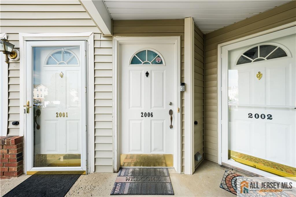 2006 Ridgeview Court Sayreville NJ 08859