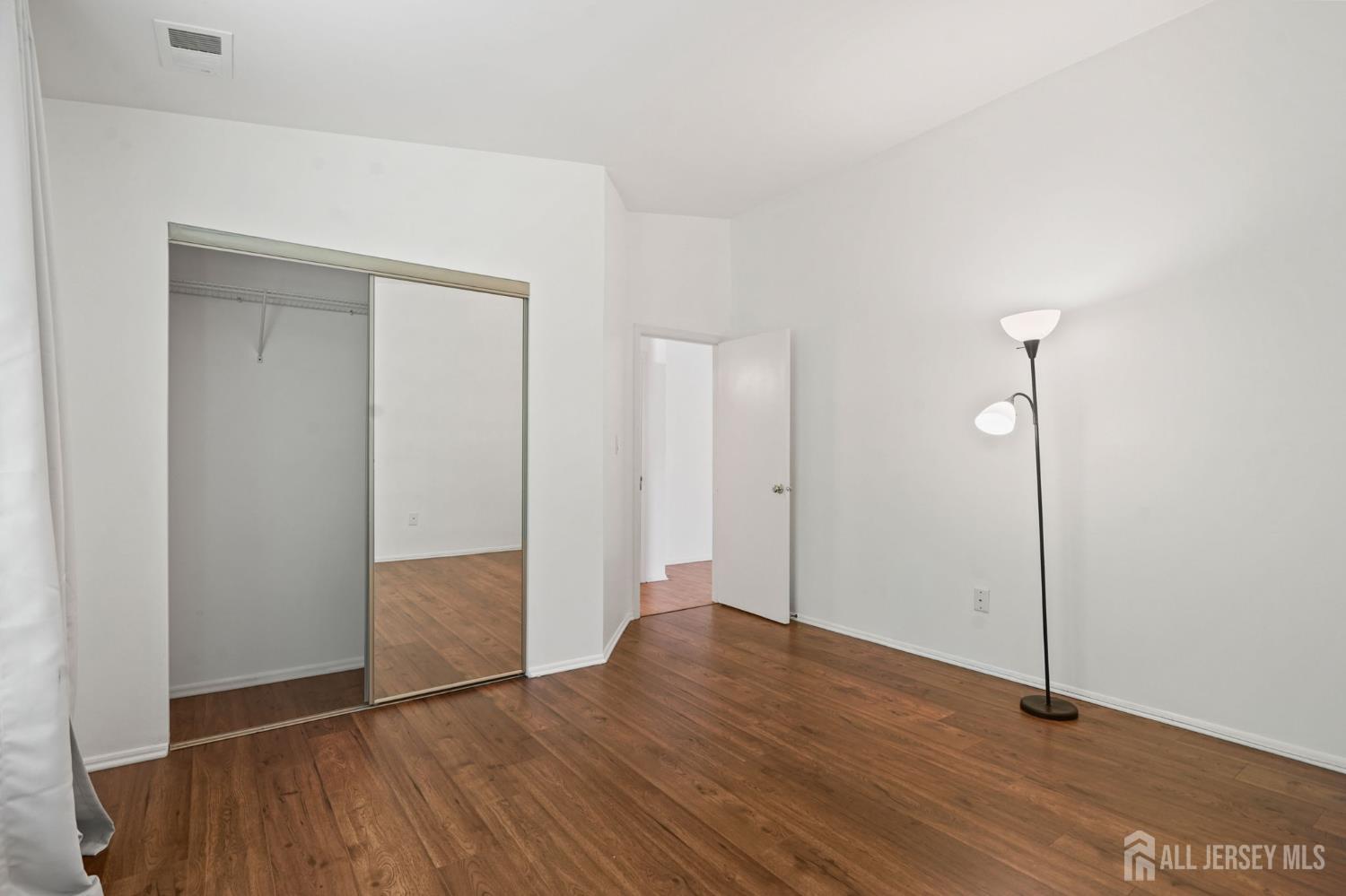 6083 Cedar Court South Brunswick NJ 08852