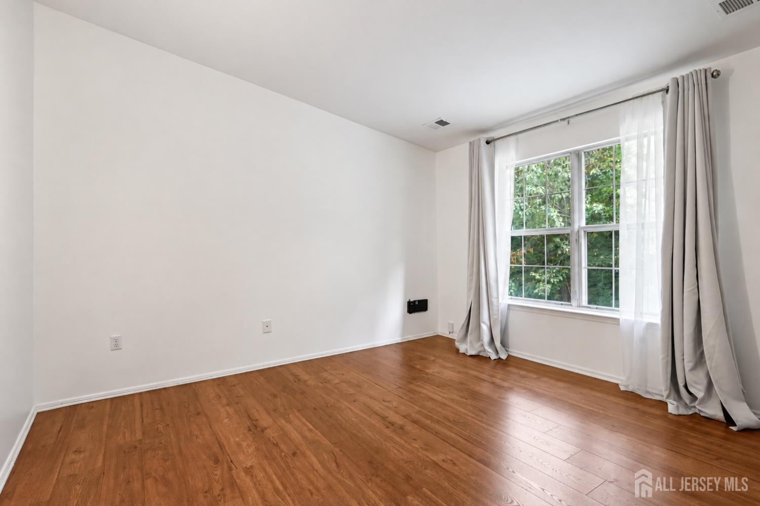6083 Cedar Court South Brunswick NJ 08852