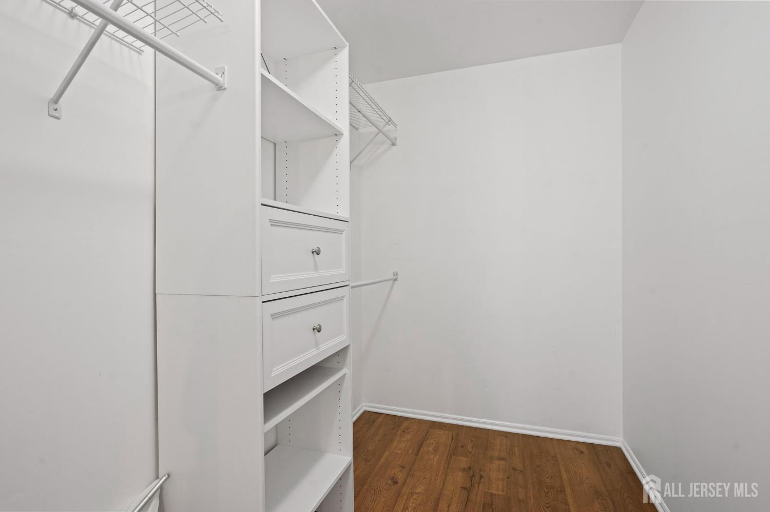 6083 Cedar Court South Brunswick NJ 08852