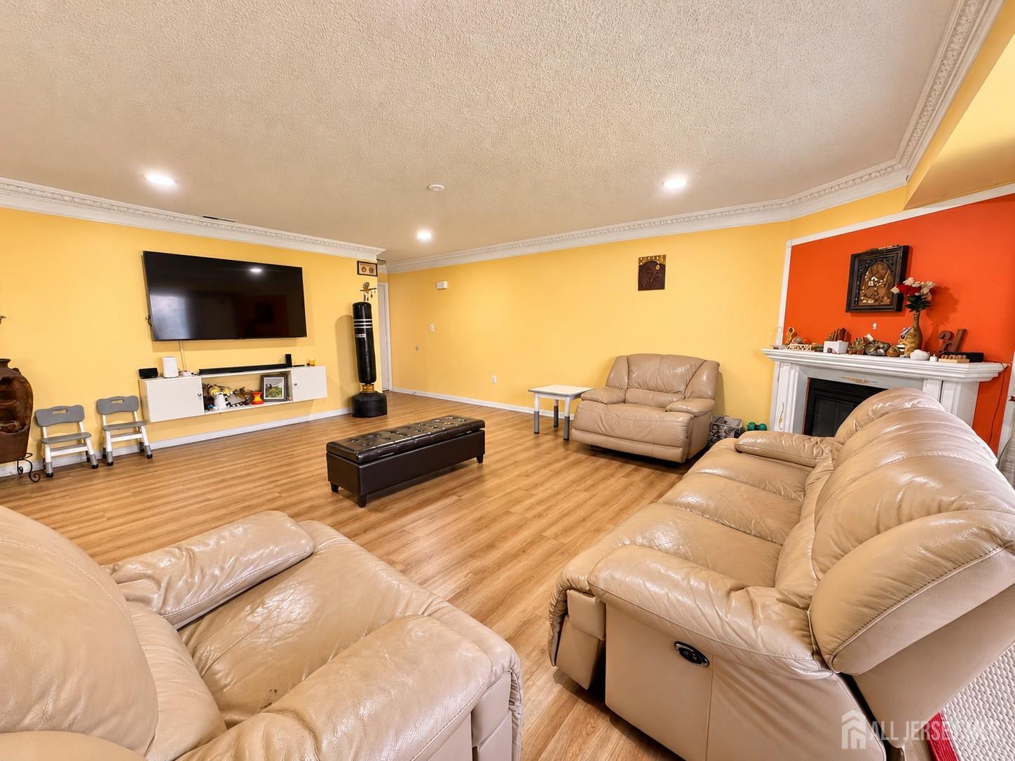 8607 Tamarron Drive Plainsboro NJ 08536
