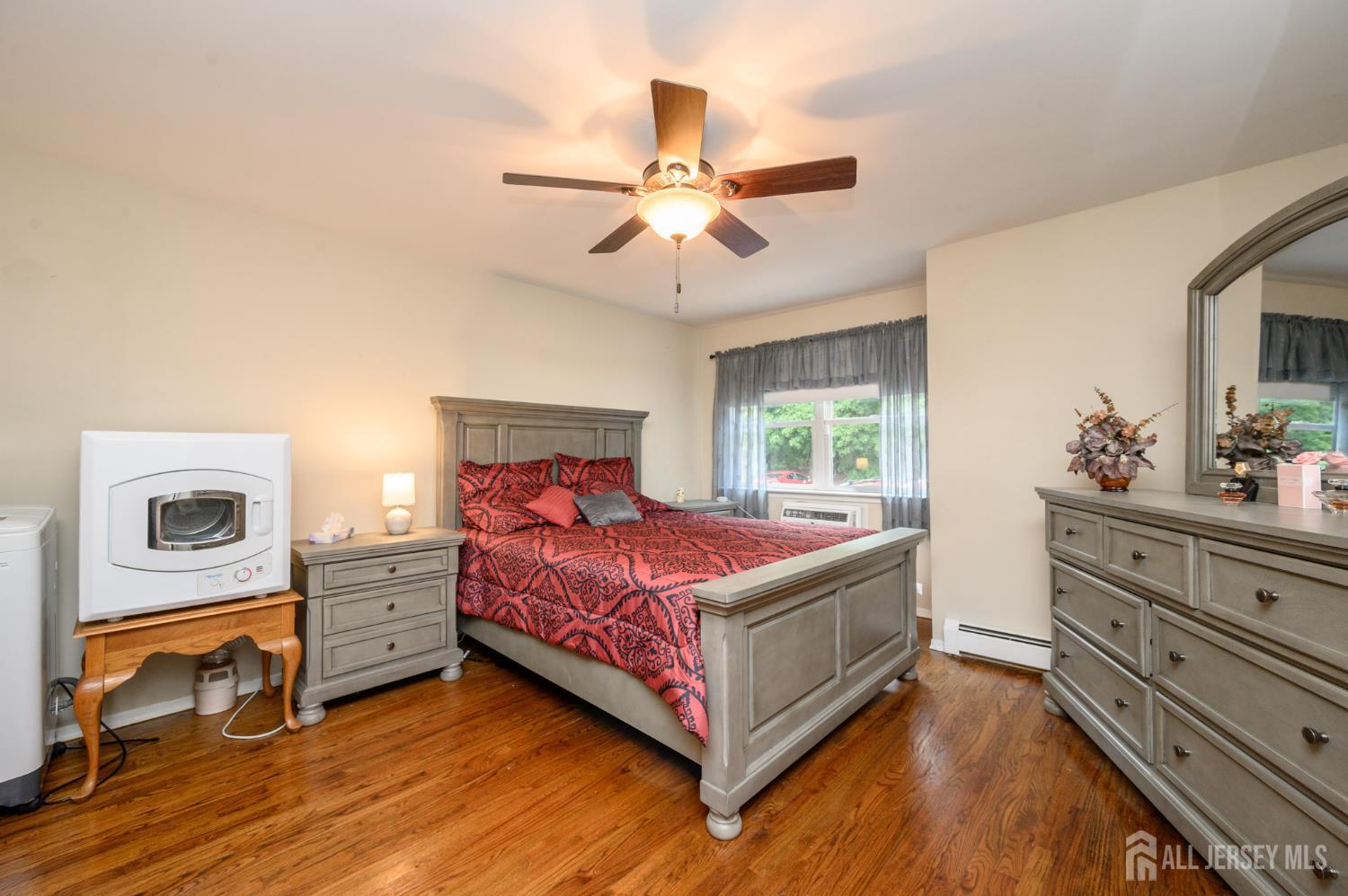 18 Deanna Drive Hillsborough NJ 08844