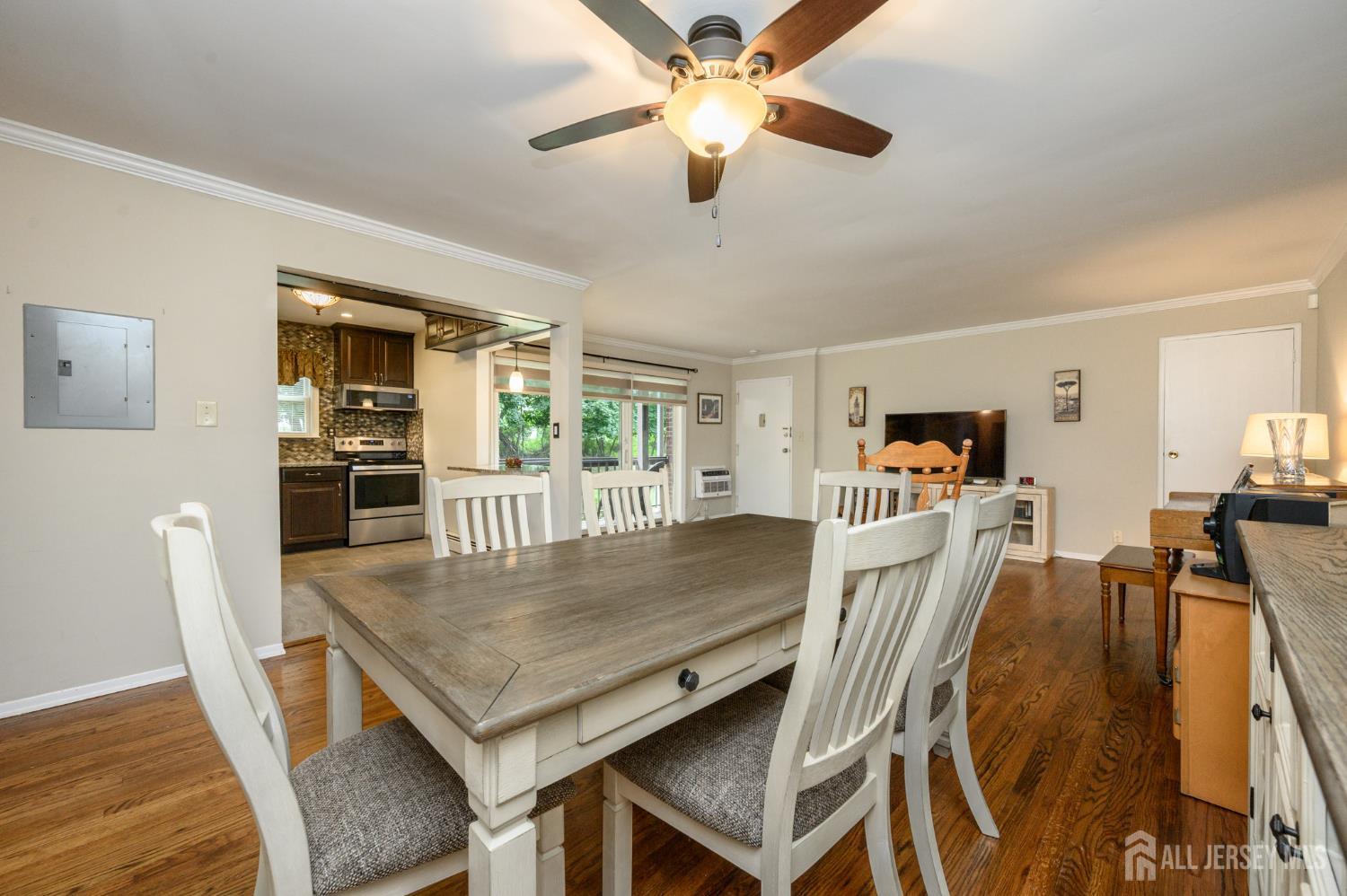 18 Deanna Drive Hillsborough NJ 08844
