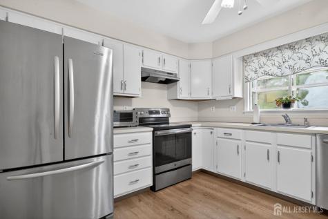 4-B James Polk Court Monroe NJ 08831