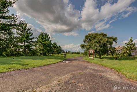 4-B James Polk Court Monroe NJ 08831