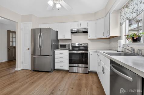 4-B James Polk Court Monroe NJ 08831