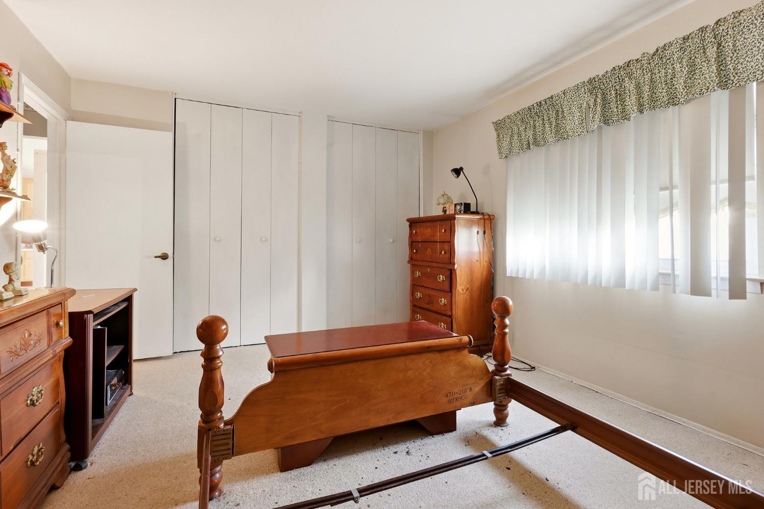 76 Haven Drive Old Bridge NJ 08867