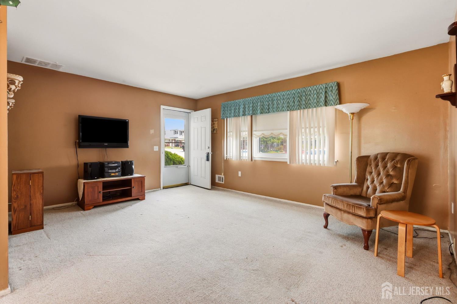 76 Haven Drive Old Bridge NJ 08867