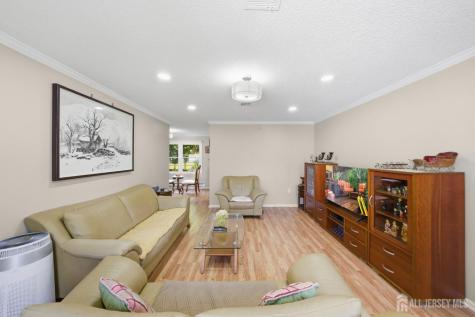 631 Yale Way Monroe NJ 08831