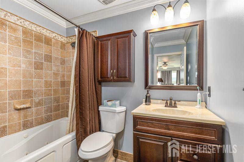 4 Heritage Square Sayreville NJ 08872