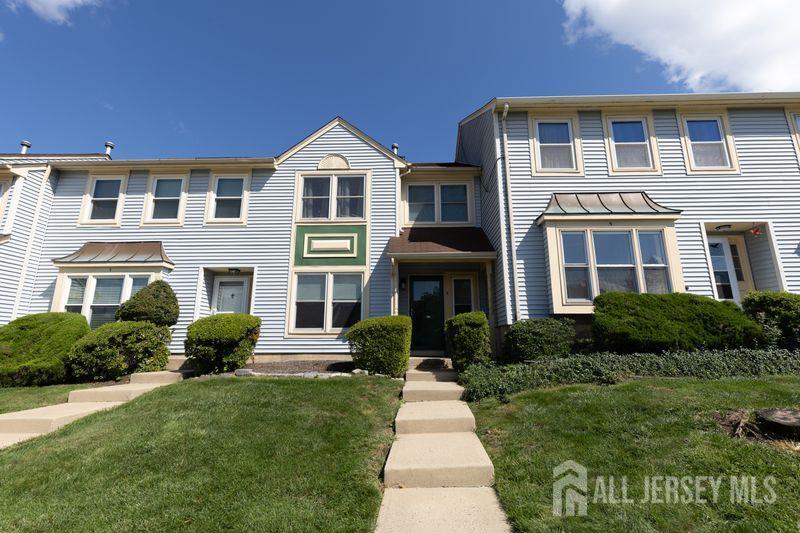 4 Heritage Square Sayreville NJ 08872