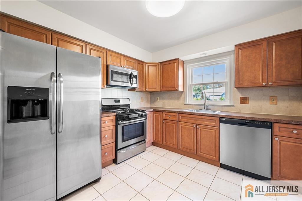 16 Andrew Johnson Drive Monroe NJ 08831