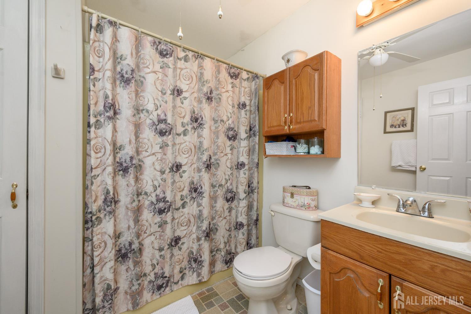 2214 Silver Court Hamilton NJ 08690