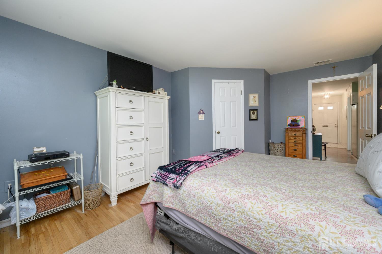 2214 Silver Court Hamilton NJ 08690