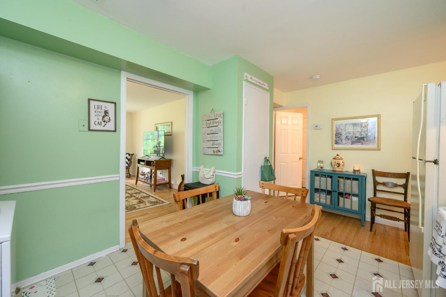 2214 Silver Court Hamilton NJ 08690