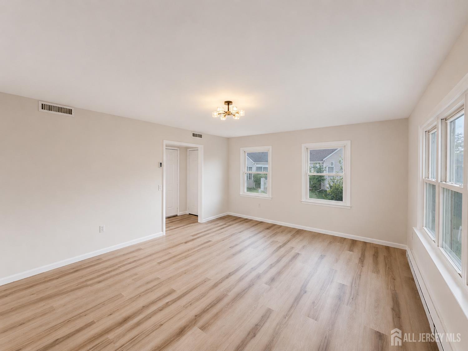 461-B Revere Way Monroe NJ 08831