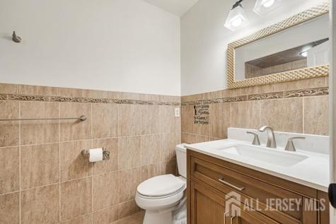 127 Oakmont Court Edison NJ 08820