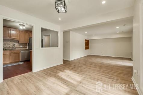 127 Oakmont Court Edison NJ 08820