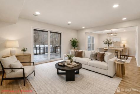 127 Oakmont Court Edison NJ 08820