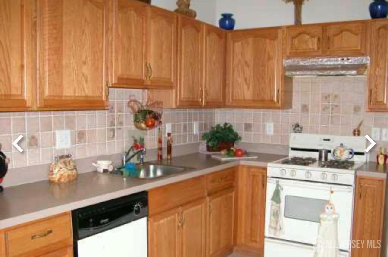 408 Margaret Court South Plainfield NJ 07080