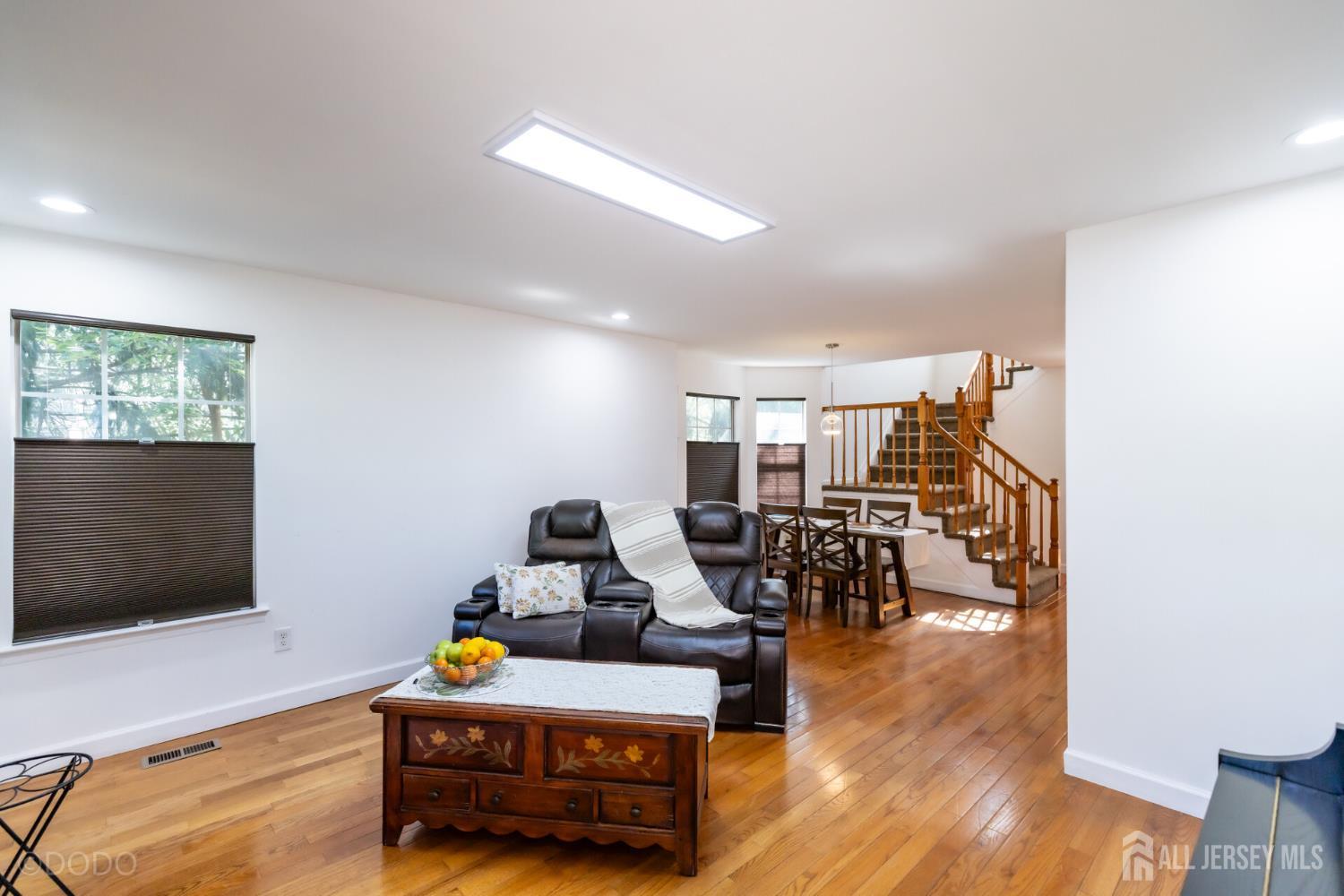 86 Gordon Avenue Lawrence NJ 08648