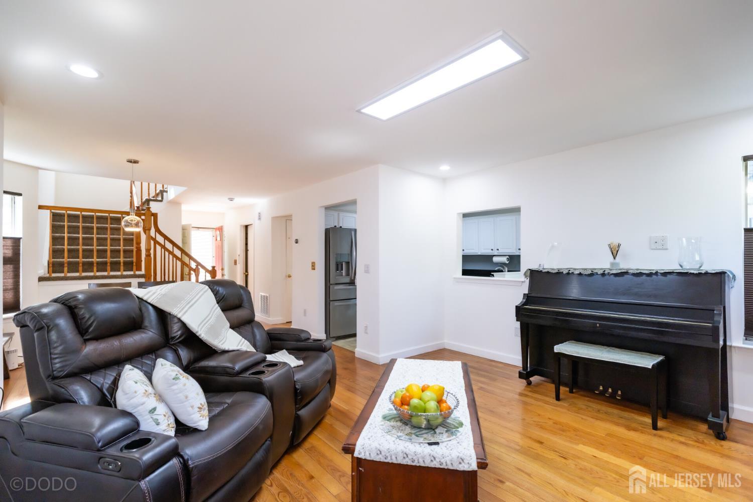 86 Gordon Avenue Lawrence NJ 08648