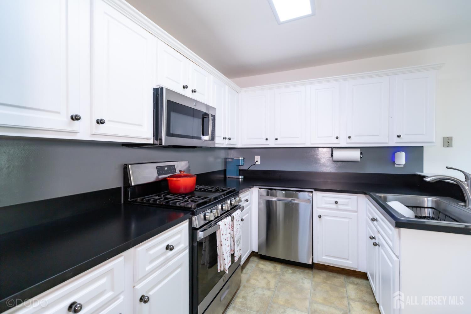 86 Gordon Avenue Lawrence NJ 08648