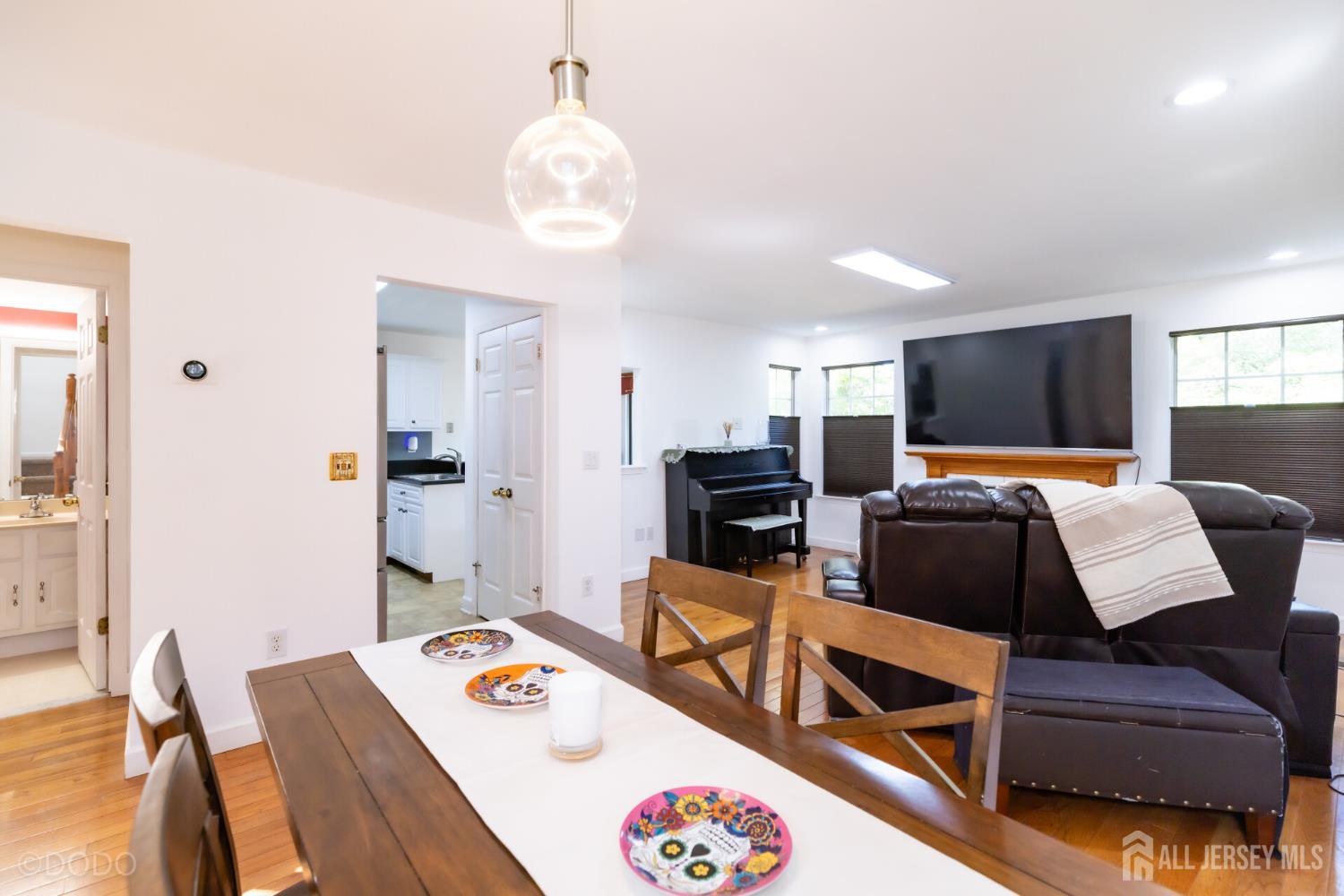 86 Gordon Avenue Lawrence NJ 08648
