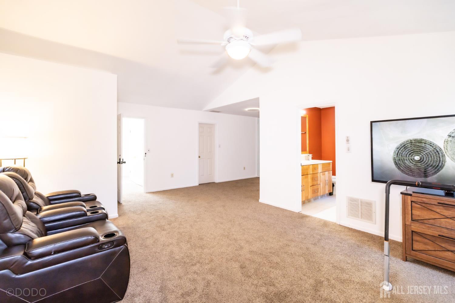 86 Gordon Avenue Lawrence NJ 08648